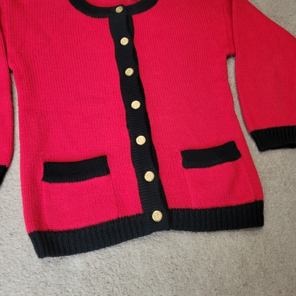Vintage Cambridge Spirit Red Black Wool Cardigan Gold Buttons size Small - Picture 2 of 5